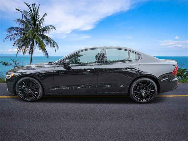2024 Volvo S60 Plus Black Edition