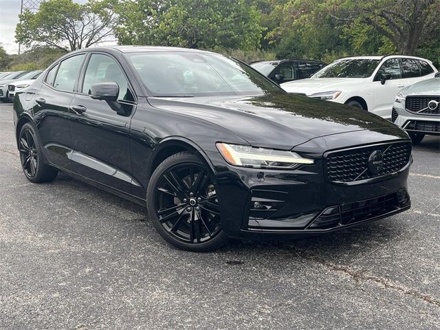 2024 Volvo S60 Plus Black Edition