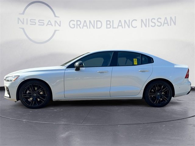 2024 Volvo S60 Plus Black Edition