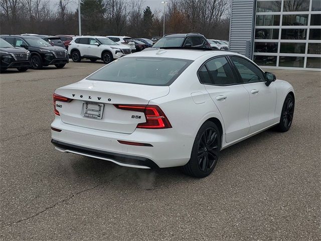 2024 Volvo S60 Plus Black Edition