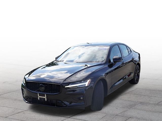 2024 Volvo S60 Plus Black Edition