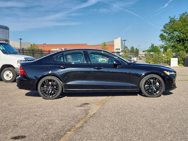 2024 Volvo S60 Plus Black Edition