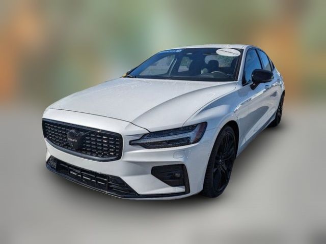 2024 Volvo S60 Plus Black Edition