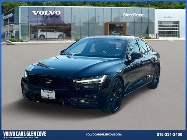 2024 Volvo S60 Plus Black Edition