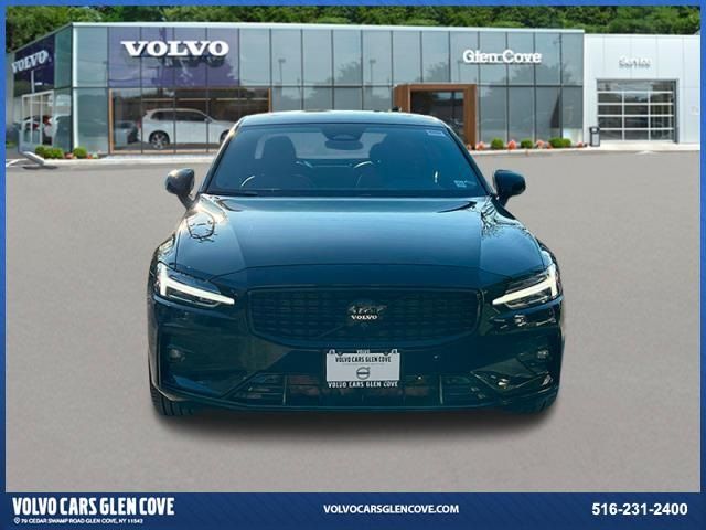 2024 Volvo S60 Plus Black Edition