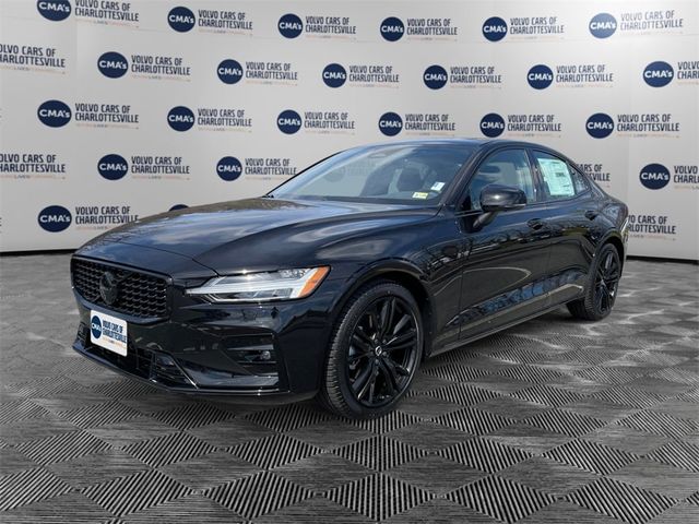 2024 Volvo S60 Plus Black Edition