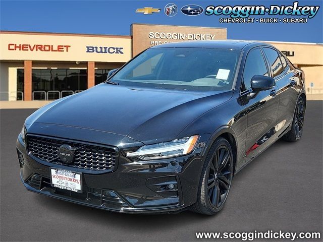 2024 Volvo S60 Plus Black Edition