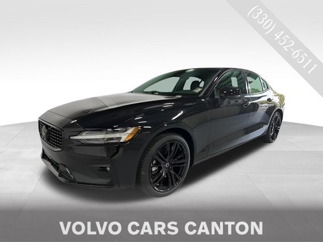 2024 Volvo S60 Plus Black Edition