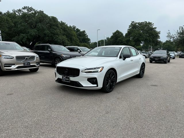 2024 Volvo S60 Plus Black Edition