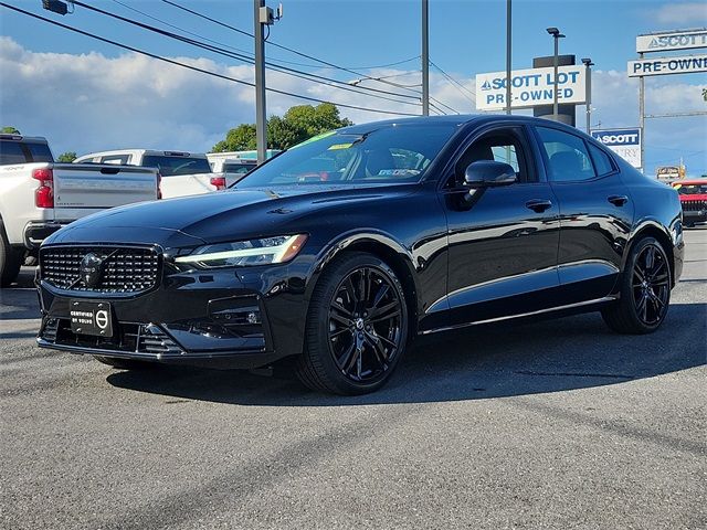 2024 Volvo S60 Plus Black Edition