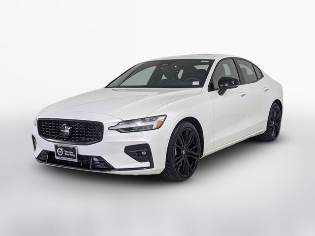 2024 Volvo S60 Plus Black Edition