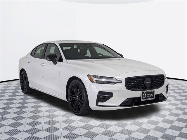 2024 Volvo S60 Plus Black Edition