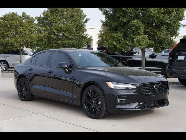 2024 Volvo S60 Plus Black Edition