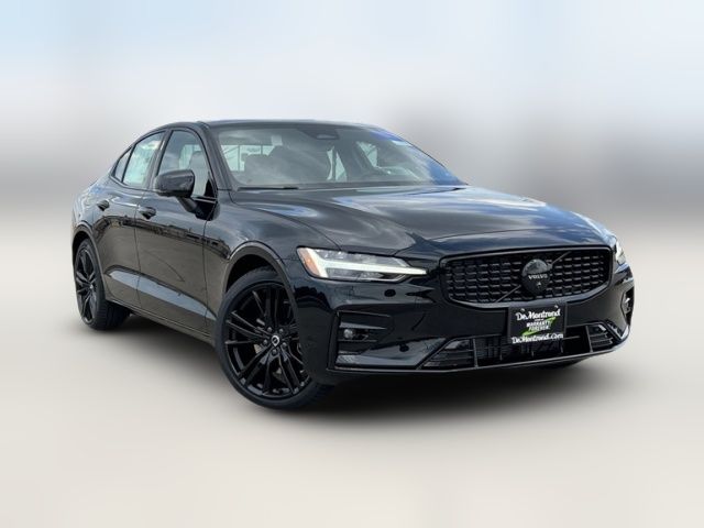 2024 Volvo S60 Plus Black Edition