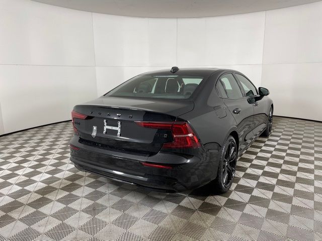 2024 Volvo S60 Plus Black Edition