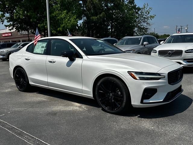 2024 Volvo S60 Plus Black Edition