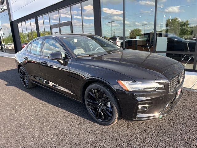 2024 Volvo S60 Plus Black Edition