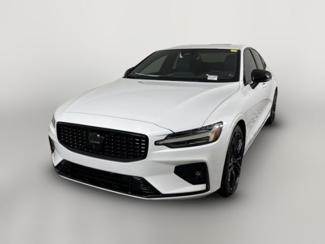 2024 Volvo S60 Plus Black Edition