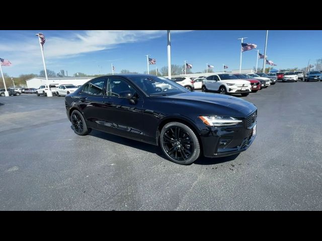 2024 Volvo S60 Plus Black Edition