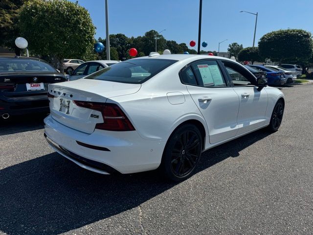 2024 Volvo S60 Plus Black Edition