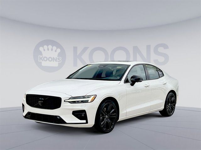 2024 Volvo S60 Plus Black Edition