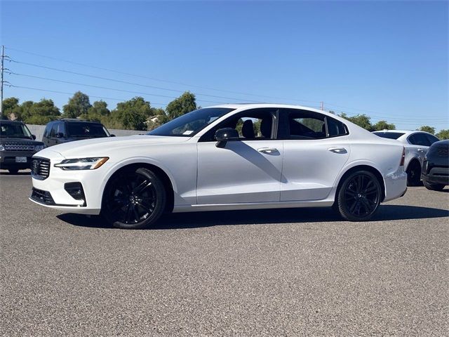 2024 Volvo S60 Plus Black Edition