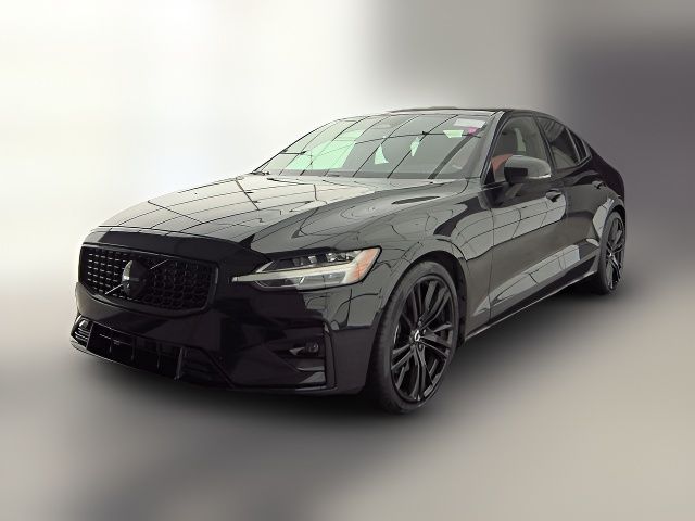 2024 Volvo S60 Plus Black Edition