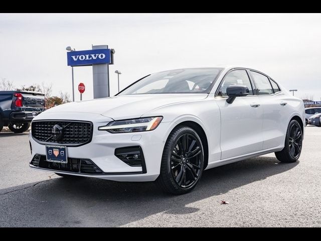 2024 Volvo S60 Plus Black Edition