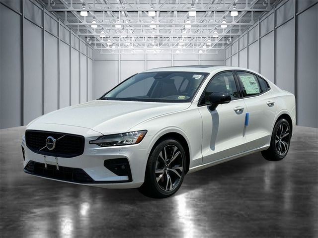 2024 Volvo S60 Plus Dark Theme