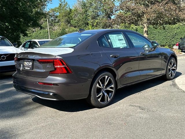 2024 Volvo S60 Plus Dark Theme