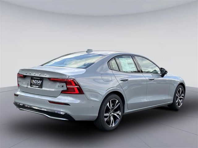 2024 Volvo S60 Plus Dark Theme