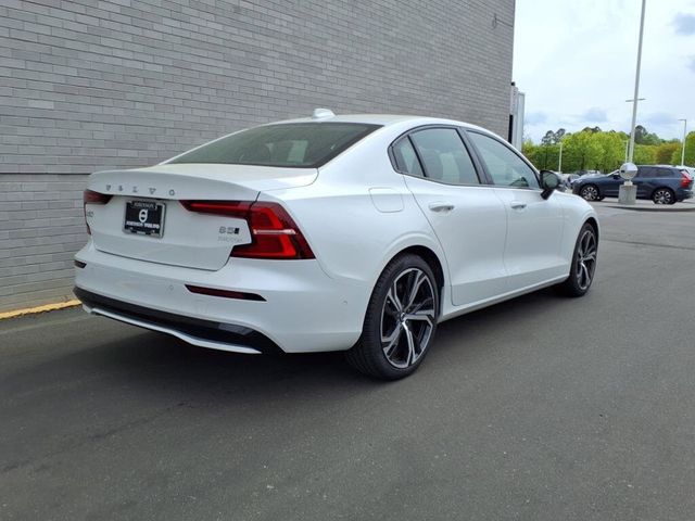 2024 Volvo S60 Plus Dark Theme
