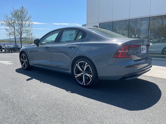 2024 Volvo S60 Plus Dark Theme