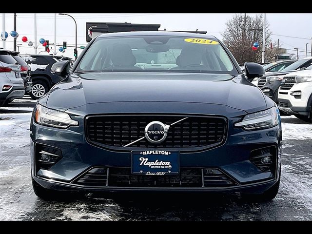 2024 Volvo S60 Plus Dark Theme