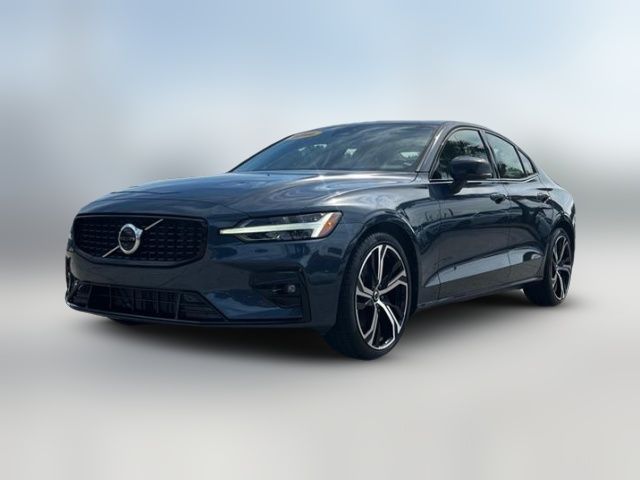 2024 Volvo S60 Plus Dark Theme