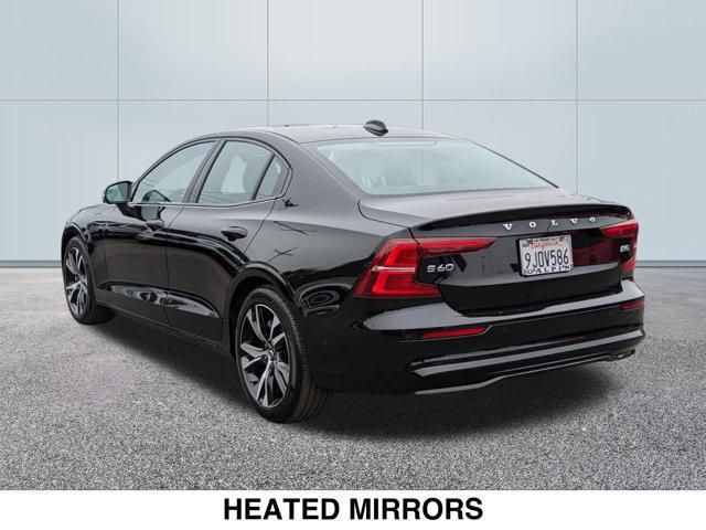 2024 Volvo S60 Plus Dark Theme