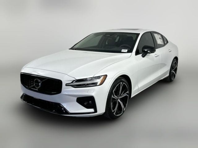 2024 Volvo S60 Plus Dark Theme