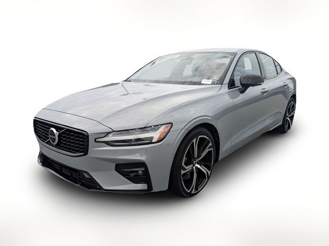 2024 Volvo S60 Plus Dark Theme