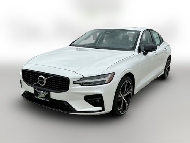 2024 Volvo S60 Plus Dark Theme