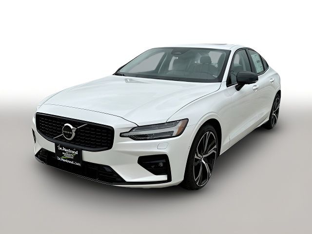 2024 Volvo S60 Plus Dark Theme