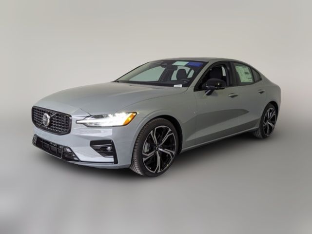 2024 Volvo S60 Plus Dark Theme