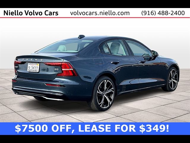 2024 Volvo S60 Plus Dark Theme