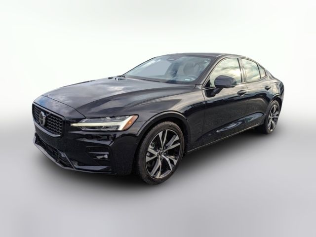 2024 Volvo S60 Plus Dark Theme