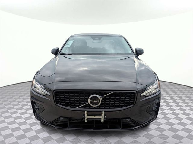 2024 Volvo S60 Plus Dark Theme