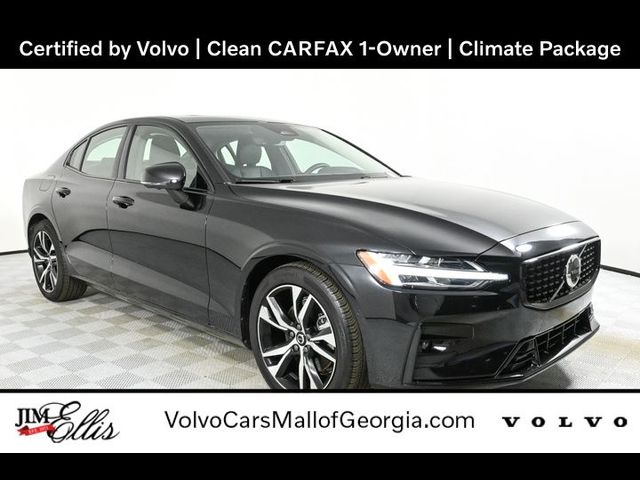 2024 Volvo S60 Plus Dark Theme