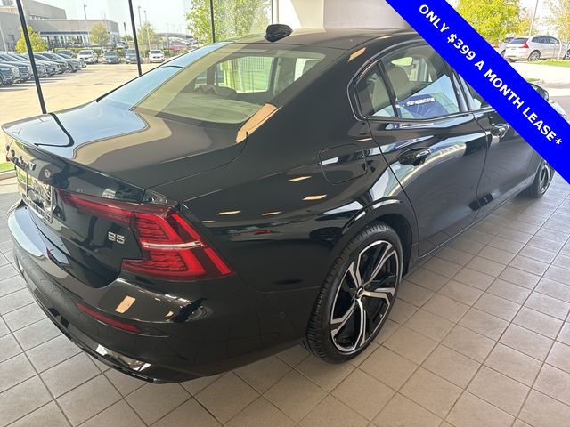 2024 Volvo S60 Plus Dark Theme