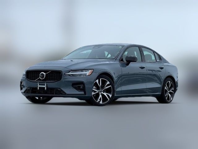 2024 Volvo S60 Plus Dark Theme