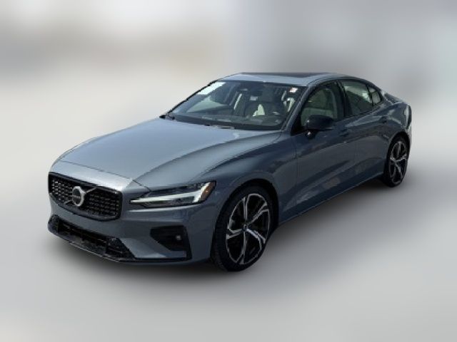 2024 Volvo S60 Plus Dark Theme
