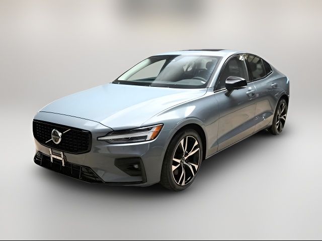 2024 Volvo S60 Plus Dark Theme