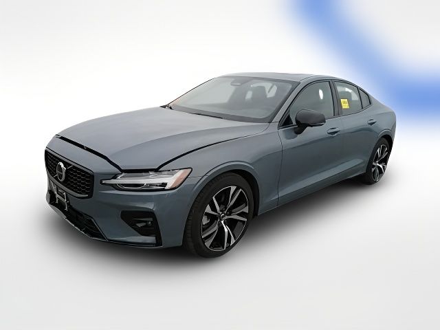 2024 Volvo S60 Plus Dark Theme